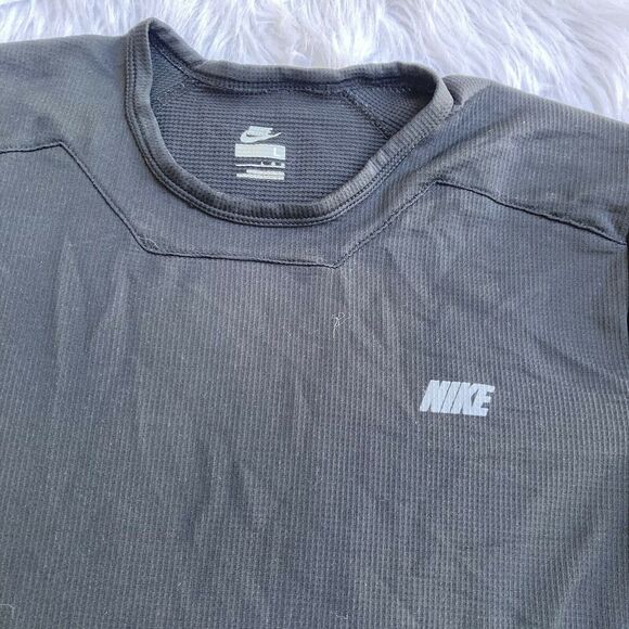 Nike Shirt Sz Large Black Short Sleeve Waffle Knit Swoosh Logo Workout Running - Picture 3 of 8